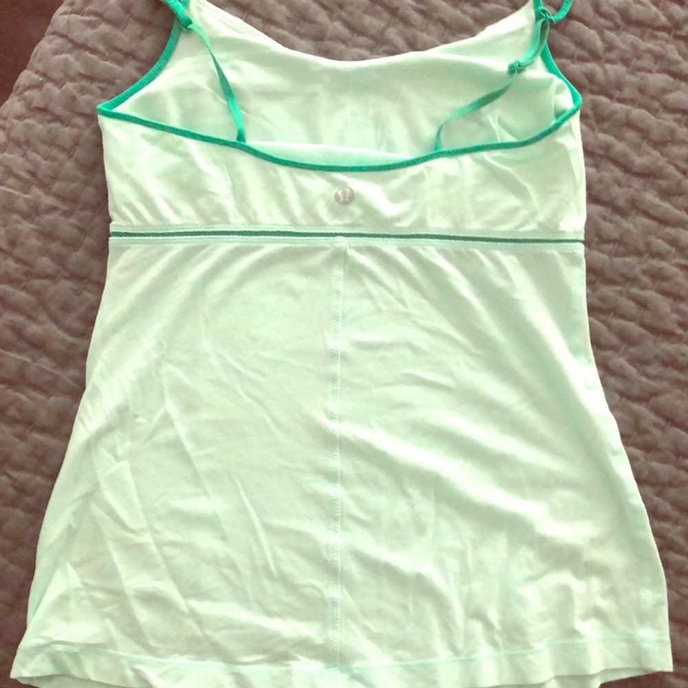 Lululemon tank
